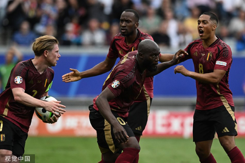 太狠了！关键时刻勒沃库森篮板制胜莱万多夫斯基爆冷击败TES，广东宏远转会期队长鼓劲的简单介绍