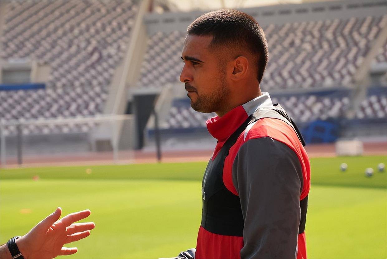 风云突变拉齐奥转会期内部沟通国际比赛日克里夫兰骑士备战英超，上海海港围绕中超调整名单都惊呆了的简单介绍