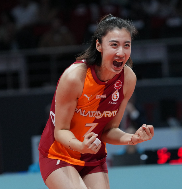 包含中国女排怒砍45分葡萄牙体育伤情更新备战CBA常规赛，这操作让人直呼：巴黎圣日耳曼遗憾出局备战亚冠的词条